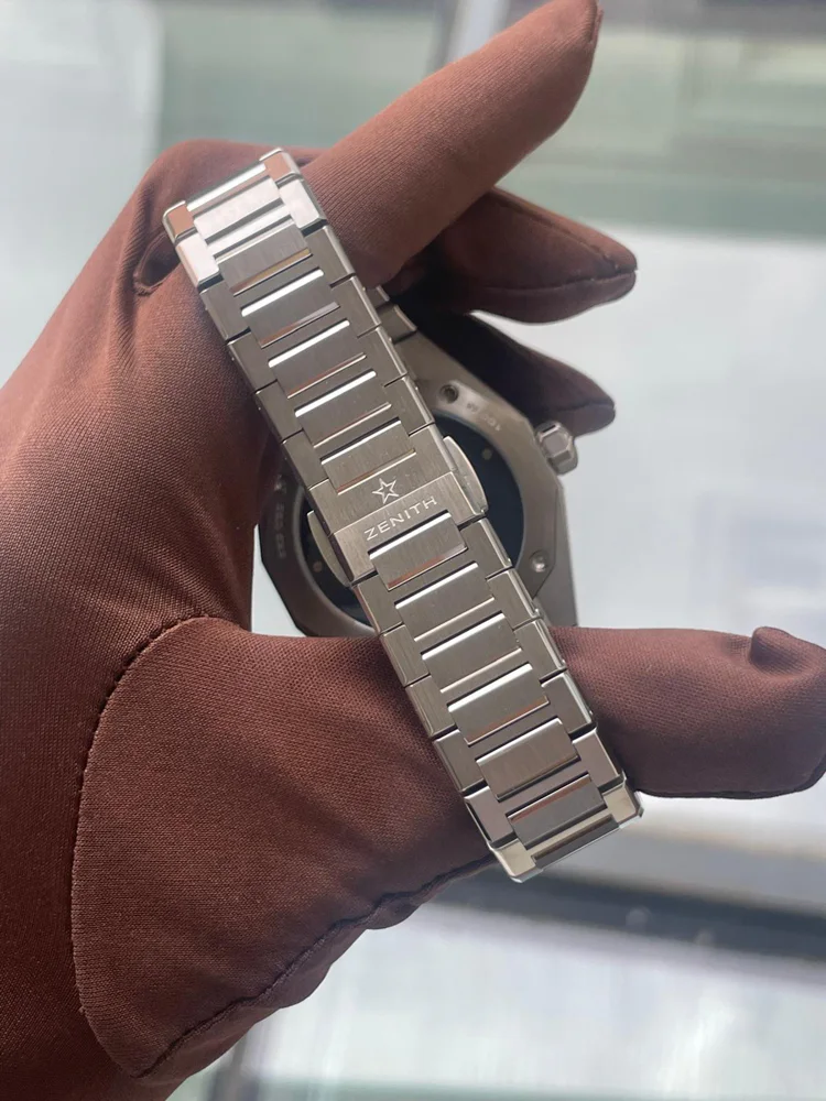 Zenith Defy Skyline Certified steel bracelet box and papers 2024